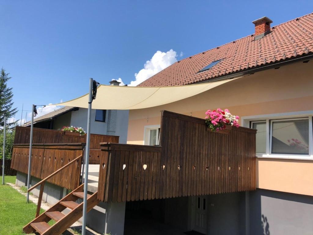 Apartma Kreda Mojstrana Esterno foto